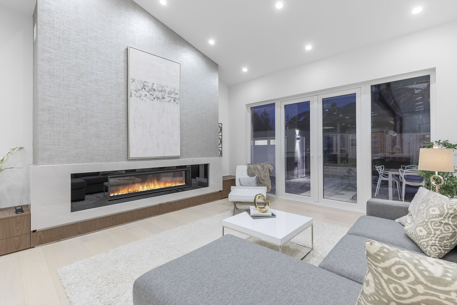 822 Cumberland Crescent